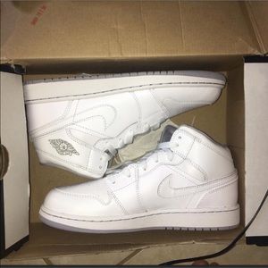 Nike air Jordan’s sz 7